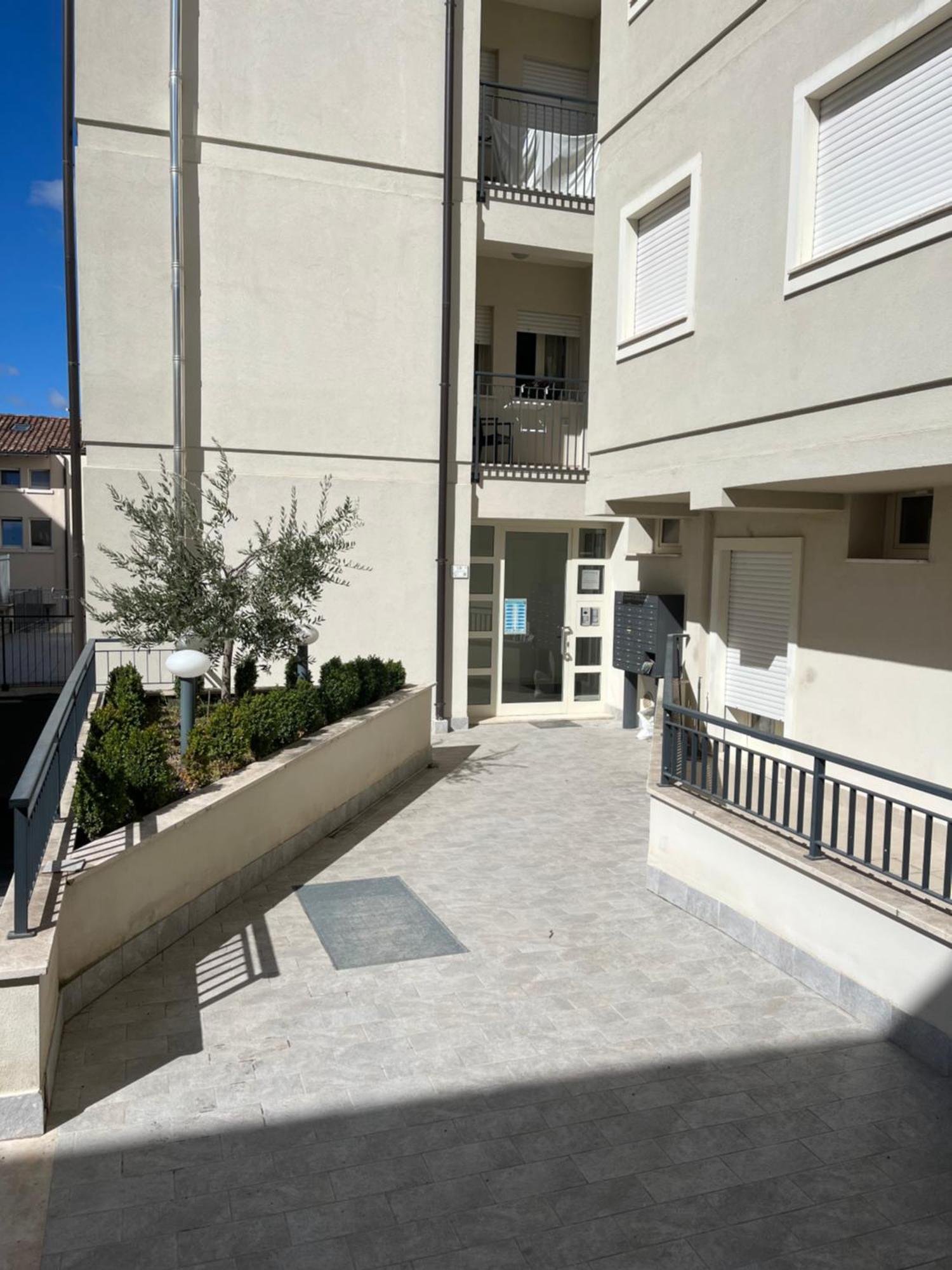 Santa Chiara Apartment LʼAquila Exterior foto